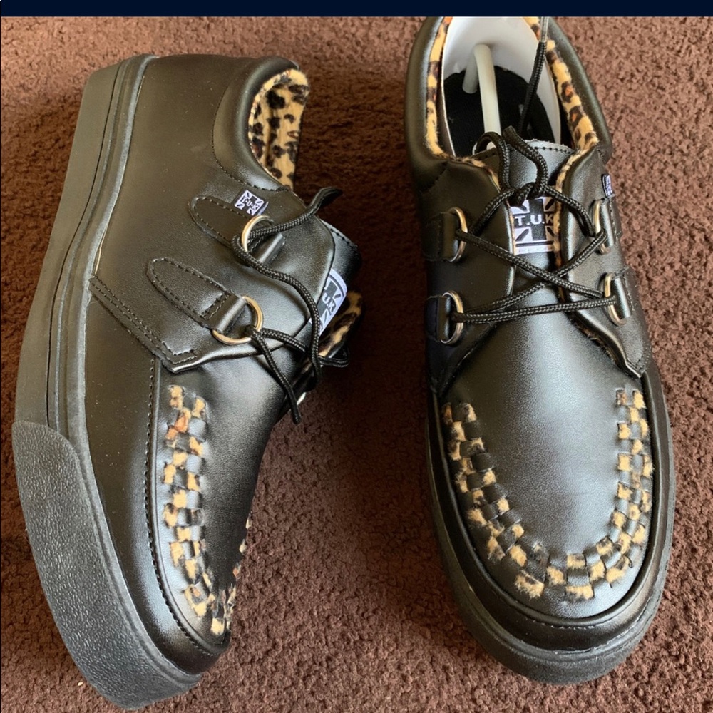 Black / leopard punk rock shoes